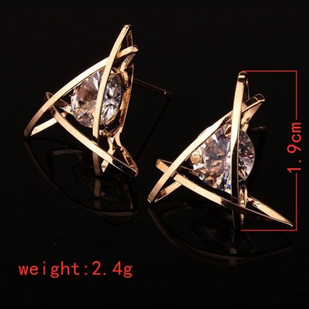 NWOT 18K gold plated unique earrings - Picture 4 of 4